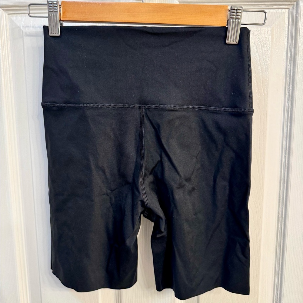 Offline by Aerie Women's 7” Bike Shorts - Picture 4 of 4